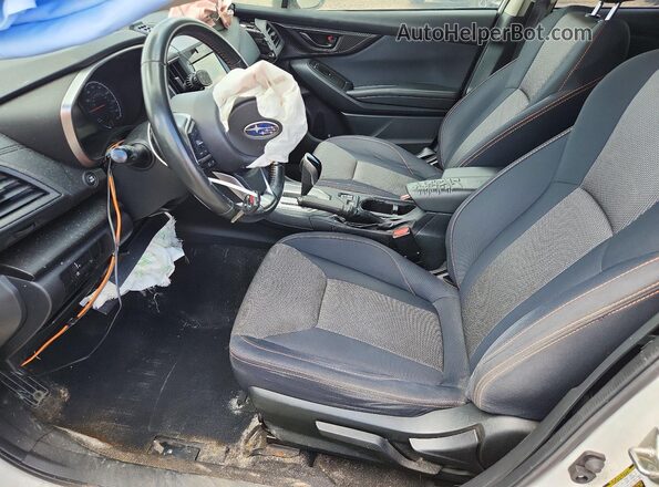JF2GTABC0JH222044 2018 SUBARU CROSSTREK Белый Вид салона спереди