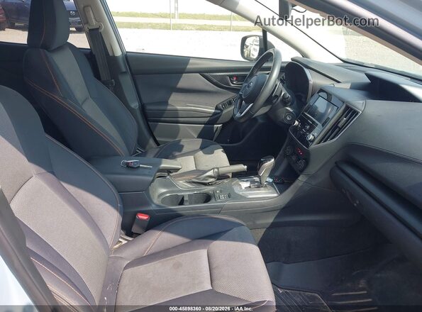 JF2GTABC0JH259241 2018 SUBARU CROSSTREK Light Blue Սալոնի դիմացի տեսք