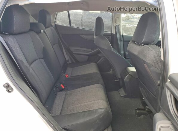 JF2GTABC1M8321055 2021 SUBARU CROSSTREK White Սալոնի հետևի տեսք