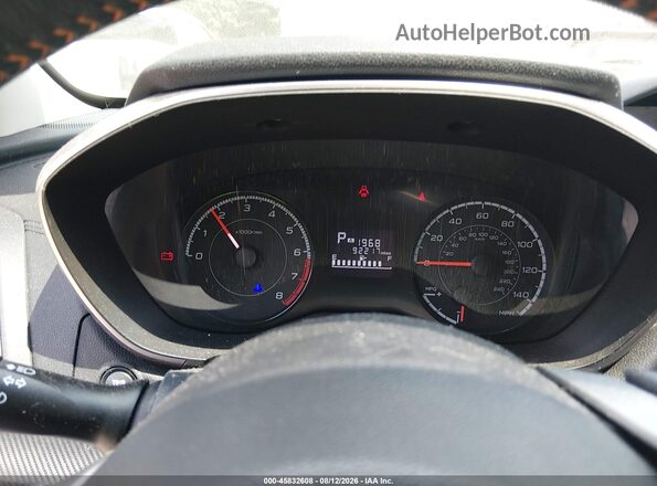 JF2GTABC2JH341147 2018 SUBARU CROSSTREK Белый Вид задних сидений