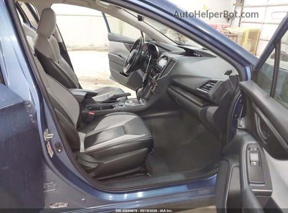JF2GTABC3JH345434 2018 SUBARU CROSSTREK Blue Front interior view