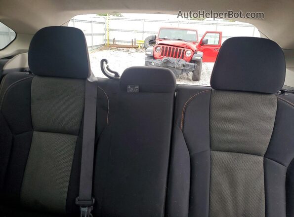 JF2GTABC5JG231280 2018 SUBARU CROSSTREK Silver Vista de los asientos traseros