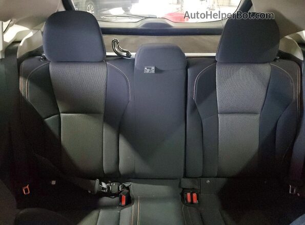 JF2GTABC5JH207877 2018 SUBARU CROSSTREK Silver Vista de los asientos traseros
