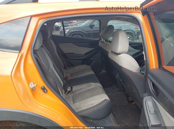 JF2GTABC7JH336932 2018 SUBARU CROSSTREK Orange Vista de la etiqueta del VIN