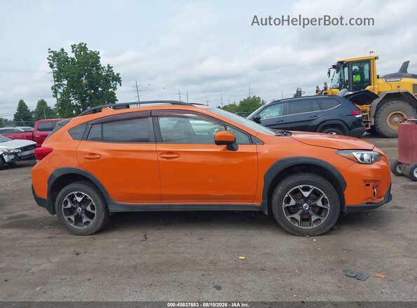 JF2GTABC7JH336932 2018 SUBARU CROSSTREK Orange Vista interior trasera