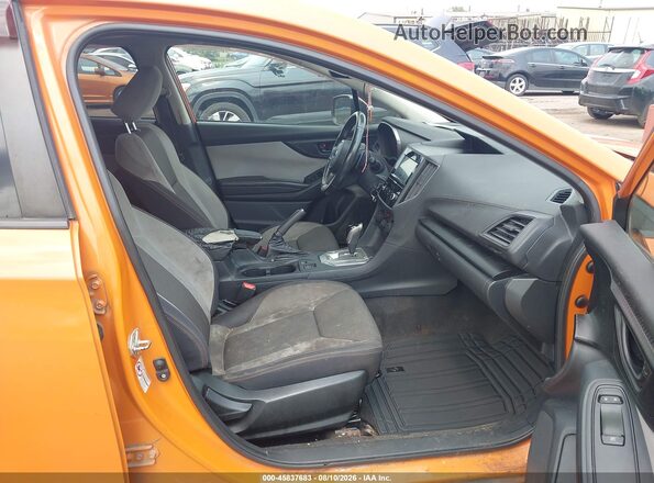 JF2GTABC7JH336932 2018 SUBARU CROSSTREK Orange Vista interior delantera