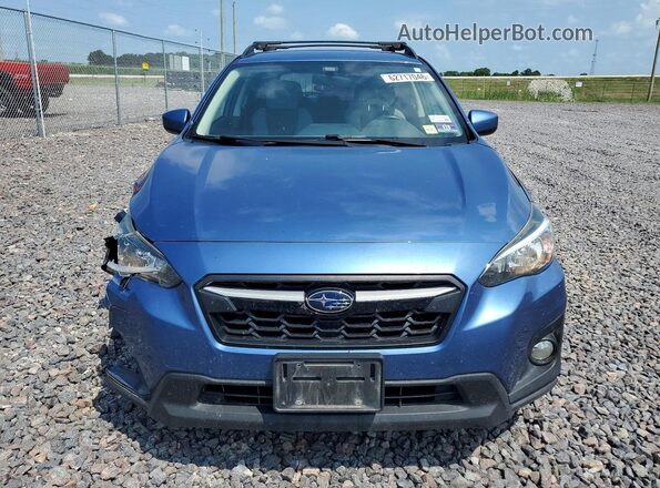 JF2GTABC8JH238461 2018 SUBARU CROSSTREK Blue Вид спереду