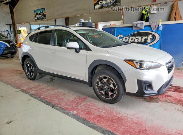 JF2GTACC1J8281165 2018 SUBARU CROSSTREK White Передня права чверть