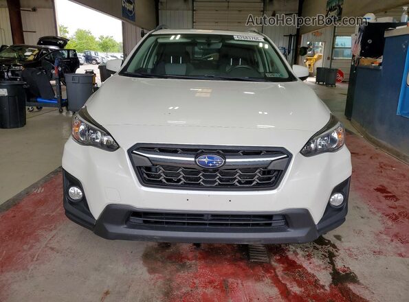 JF2GTACC1J8281165 2018 SUBARU CROSSTREK White Вид спереду