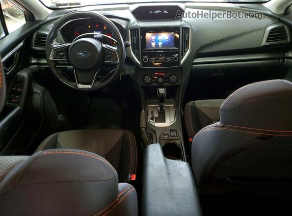 JF2GTACC1J8281165 2018 SUBARU CROSSTREK White Вид панелі приладів