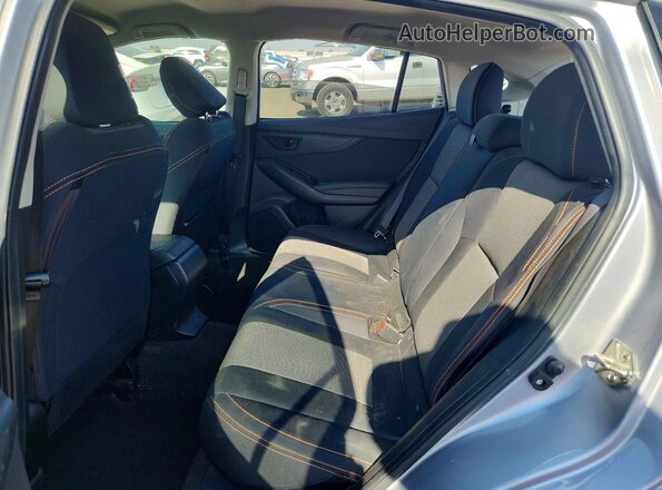 JF2GTACC3K8248413 2019 SUBARU CROSSTREK Silver Widok wnętrza z tyłu