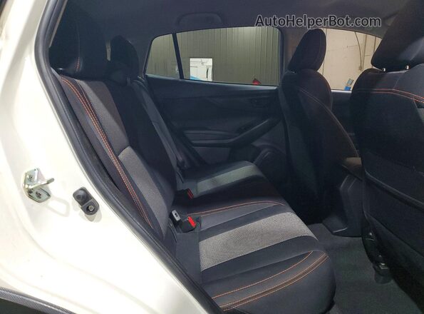 JF2GTACC3P9229703 2023 SUBARU CROSSTREK Белый Вид задней части салона