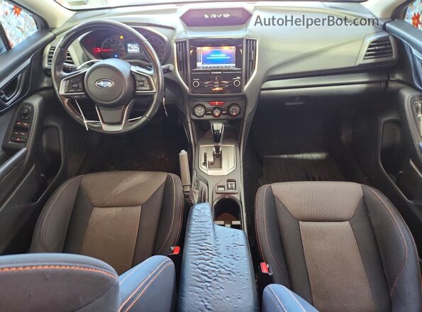 JF2GTACC4JH221560 2018 SUBARU CROSSTREK Серый Вид панели приборов
