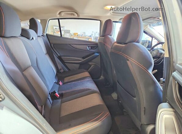 JF2GTACC4JH221560 2018 SUBARU CROSSTREK Серый Вид задней части салона
