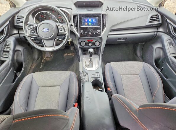 JF2GTACC6JH296907 2018 SUBARU CROSSTREK White Առջևի վահանակի տեսք
