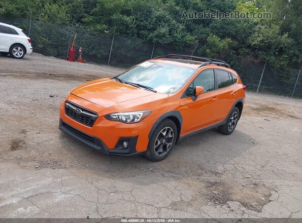 JF2GTACC9JH321329 2018 SUBARU CROSSTREK Orange Vista tres cuartos delantera izquierda