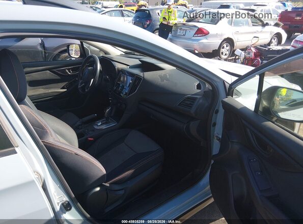 JF2GTACC9K8237254 2019 SUBARU CROSSTREK Light Blue Widok wnętrza z przodu
