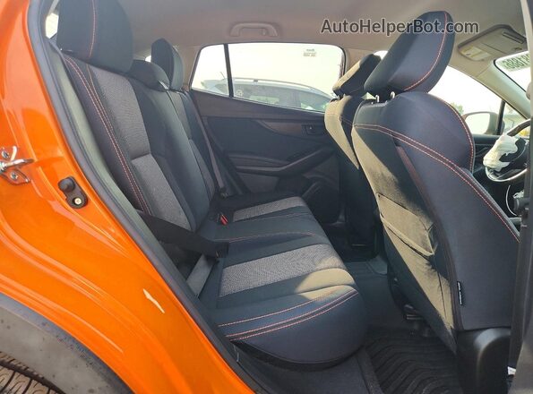 JF2GTACC9K8306489 2019 SUBARU CROSSTREK Orange უკანა სავარძლების ხედი