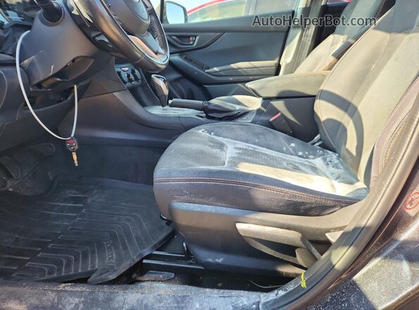 JF2GTADC1J8280502 2018 SUBARU CROSSTREK Black Engine compartment view