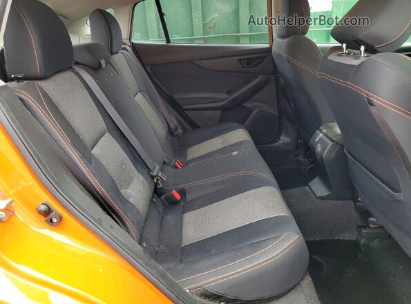 JF2GTADC3JH300927 2018 SUBARU CROSSTREK Orange Սալոնի հետևի տեսք