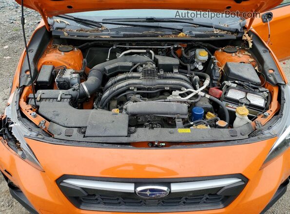 JF2GTADC3JH300927 2018 SUBARU CROSSTREK Orange Շարժիչի բաժամունքի տեսք