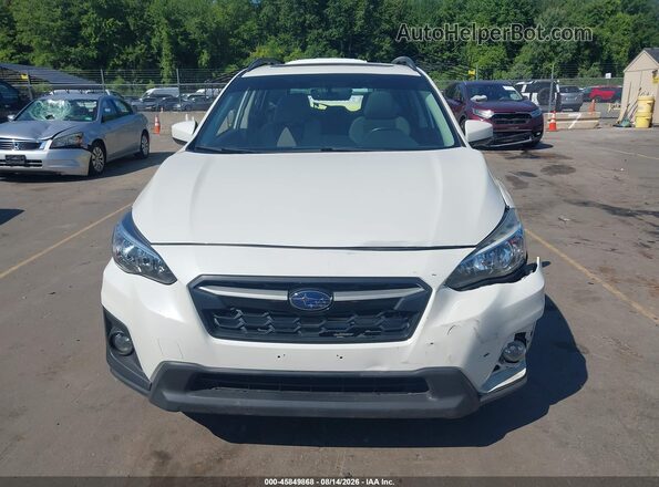JF2GTADC7JH268208 2018 SUBARU CROSSTREK White Սարքավորումների վահանակի տեսք