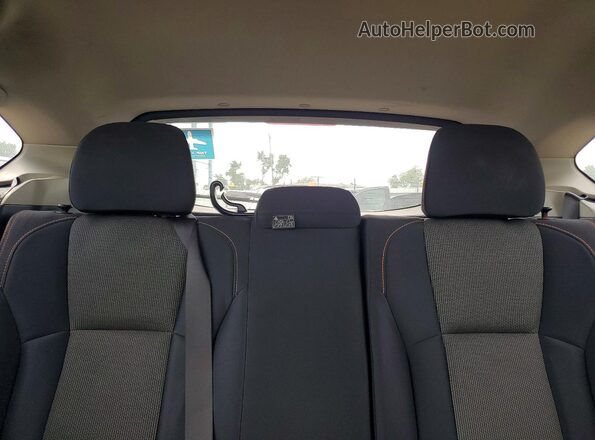 JF2GTADCXJ8209461 2018 SUBARU CROSSTREK Белый Вид задних сидений
