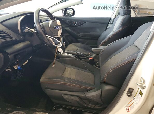 JF2GTADCXJH211503 2018 SUBARU CROSSTREK White Front interior view
