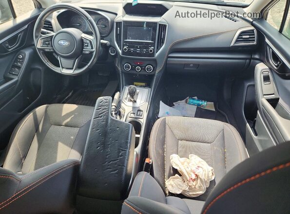 JF2GTAEC0M8261281 2021 SUBARU CROSSTREK Silver Vista del salpicadero