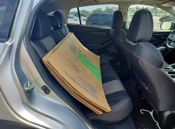 JF2GTAEC0M8261281 2021 SUBARU CROSSTREK Silver Vista de los asientos traseros