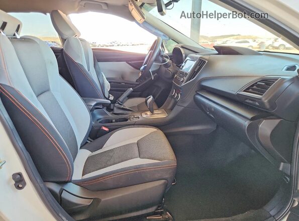 JF2GTAEC0NH260360 2022 SUBARU CROSSTREK Белый Вид салона спереди