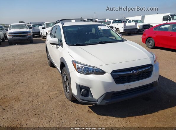 JF2GTAEC3K8301818 2019 SUBARU CROSSTREK White Vista frontal