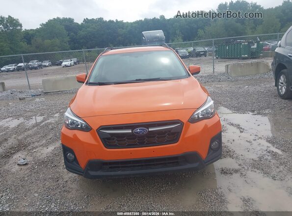 JF2GTAEC4K8348632 2019 SUBARU CROSSTREK Orange Rear interior view