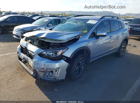 JF2GTAEC4K8352194 2019 SUBARU CROSSTREK Silver Vista tres cuartos delantera izquierda