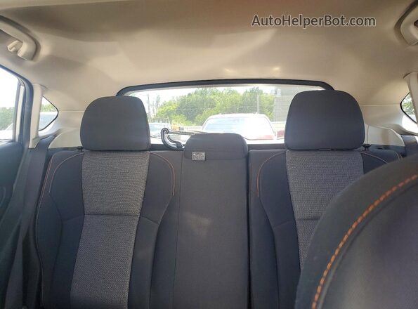 JF2GTAEC4L8274033 2020 SUBARU CROSSTREK Silver უკანა სავარძლების ხედი