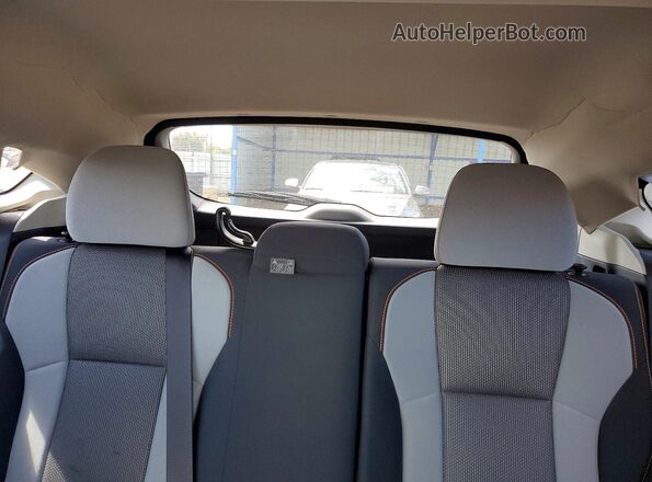 JF2GTAEC7NH251915 2022 SUBARU CROSSTREK Blue Rear seats view