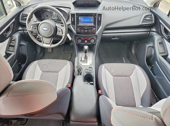 JF2GTAEC8K8279685 2019 SUBARU CROSSTREK Gray Dashboard view