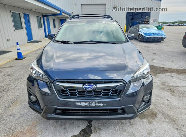 JF2GTAEC8K8279685 2019 SUBARU CROSSTREK Gray Front view