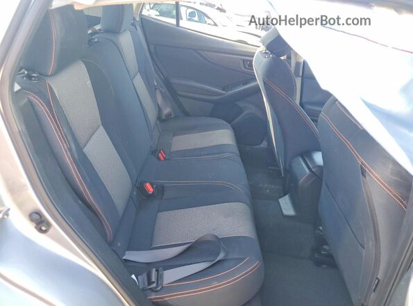 JF2GTAEC8PH282920 2023 SUBARU CROSSTREK Silver Widok wnętrza z tyłu
