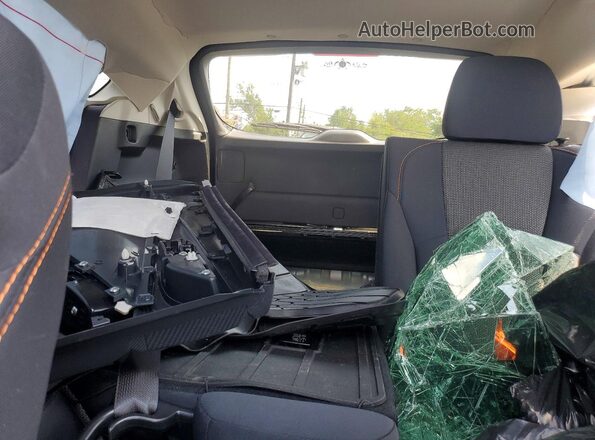 JF2GTAEC9LH212689 2020 SUBARU CROSSTREK White Widok tylnych siedzeń