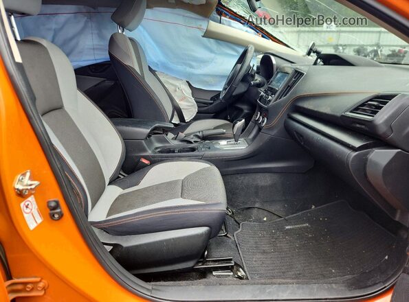 JF2GTAEC9LH240797 2020 SUBARU CROSSTREK Оранжевый Вид салона спереди