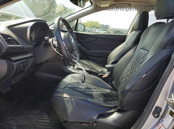 JF2GTAECXLH243305 2020 SUBARU CROSSTREK Серебряный Вид салона спереди