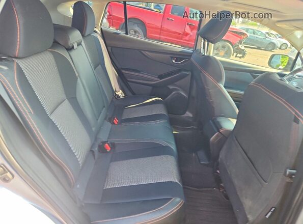 JF2GTAFC9KH323191 2019 SUBARU CROSSTREK Silver Vista de los asientos traseros
