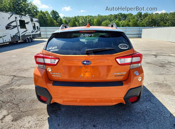 JF2GTAJC0J8204998 2018 SUBARU CROSSTREK Orange Вид ззаду