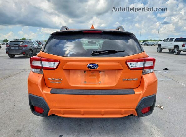 JF2GTAJC2JH336354 2018 SUBARU CROSSTREK Orange უკანა ხედი
