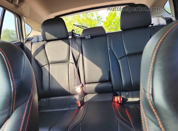 JF2GTAJC3JH248039 2018 SUBARU CROSSTREK Синий Вид задних сидений