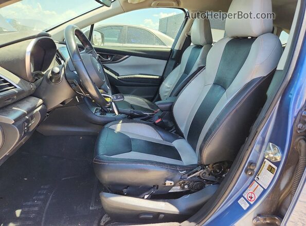 JF2GTAJC5JH260967 2018 SUBARU CROSSTREK Blue Вид салону спереду