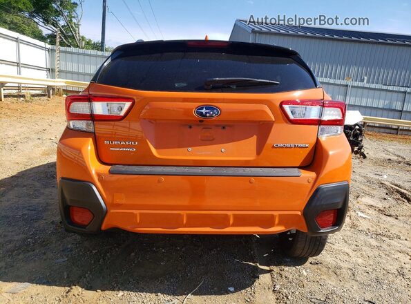 JF2GTALC3JH317972 2018 SUBARU CROSSTREK Orange Rear view