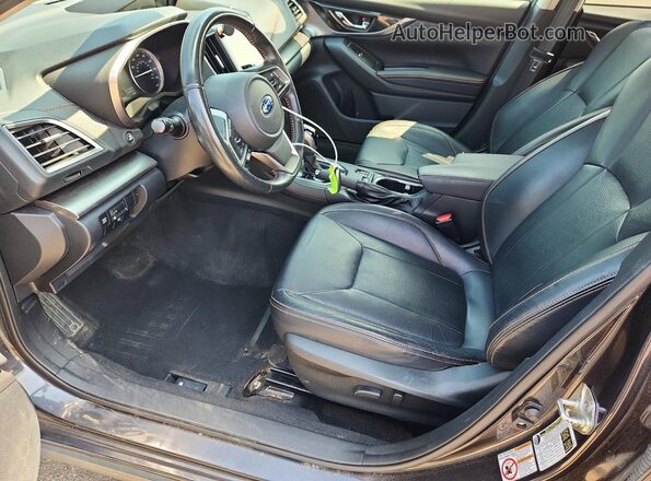 JF2GTALC8J8272236 2018 SUBARU CROSSTREK Black Front interior view