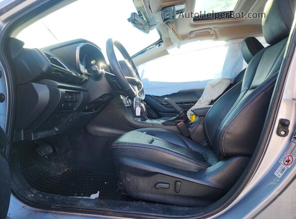 JF2GTAMC0JH226124 2018 SUBARU CROSSTREK Silver Սալոնի դիմացի տեսք